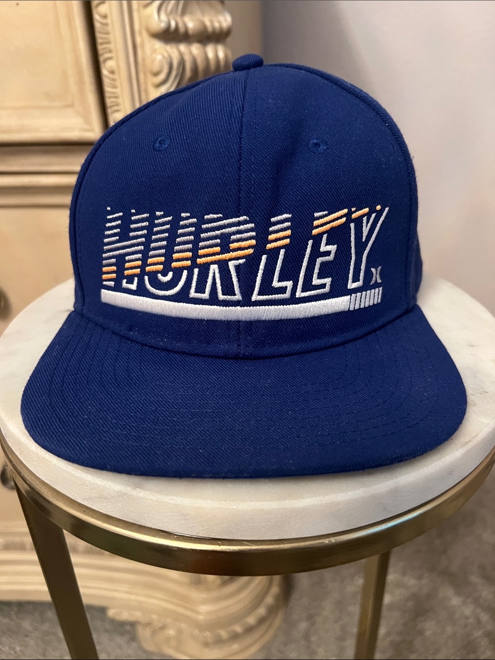 Hurley youth adjustable SnapBack cap 🧢